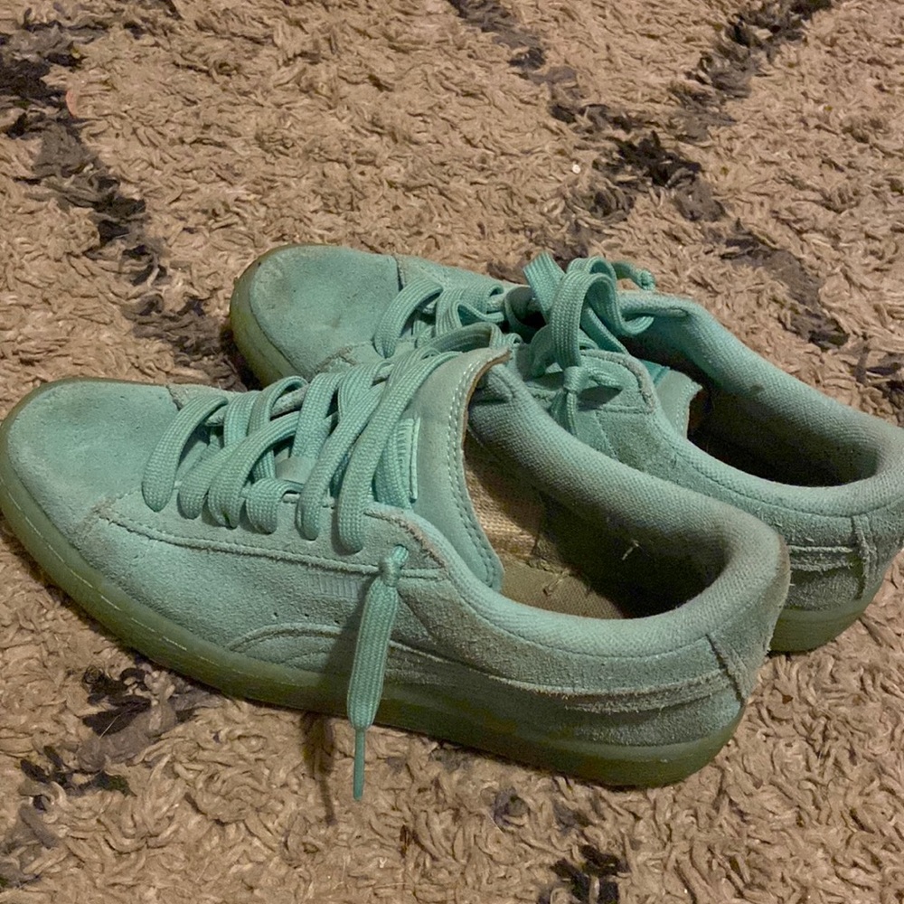 Womens sneaker